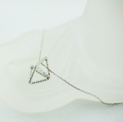 美品　CASUCA PLATA　カスカ　lilii 　シルバー　ネックレス 美品CASUCA PLATAカスカlilii シルバーネックレス